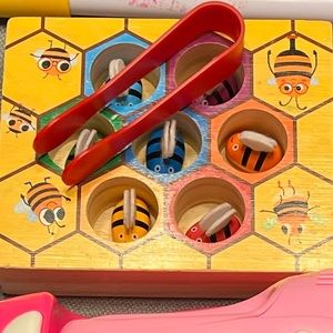 Montessori Wooden BeeHive